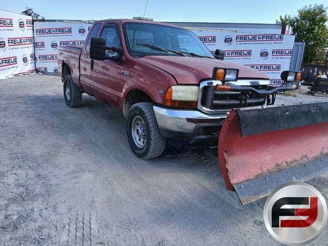 Image of Ford F-250 equipment image 3