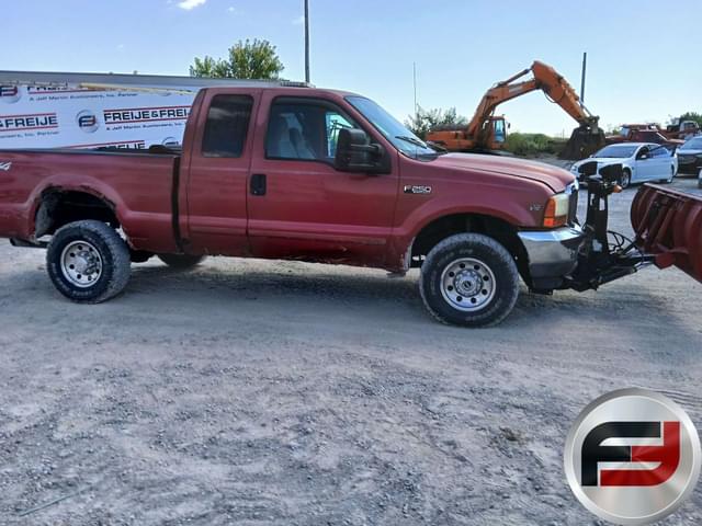Image of Ford F-250 equipment image 4