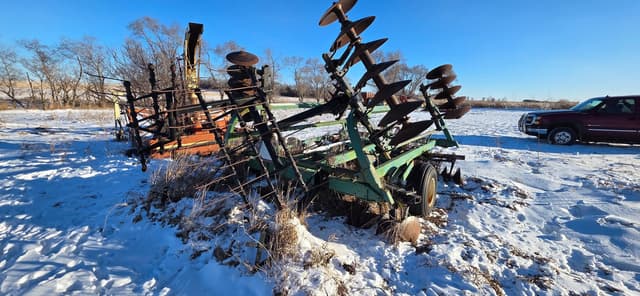 Image of John Deere 230 equipment image 2