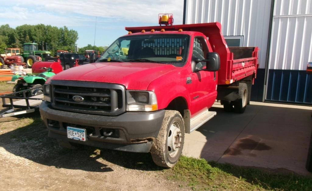 2003 Ford F-450 Equipment Image0