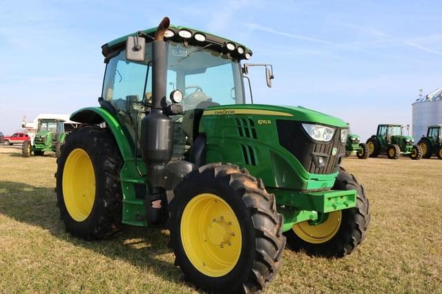 Image of John Deere 6110R equipment image 1