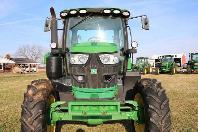 Image of John Deere 6110R equipment image 2