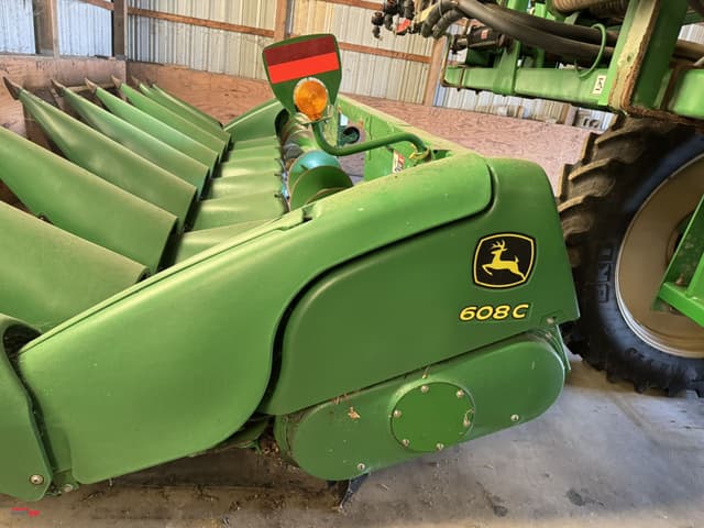 Image of John Deere 608C equipment image 2