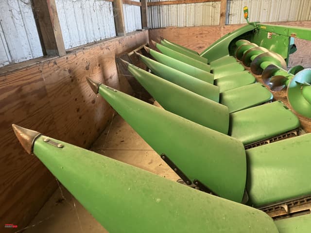 Image of John Deere 608C equipment image 4