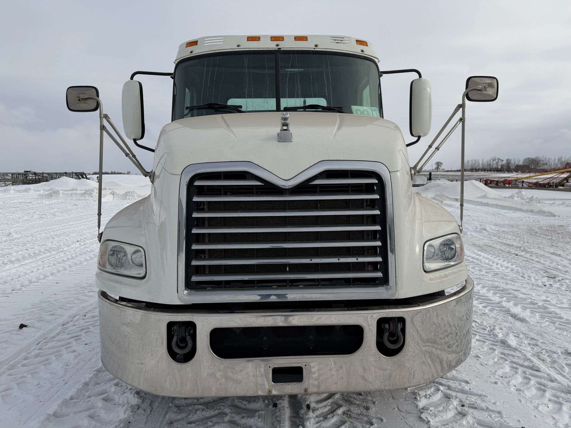 2018 Mack CXU613 Equipment Image0