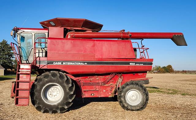 Image of Case IH 1688 equipment image 1