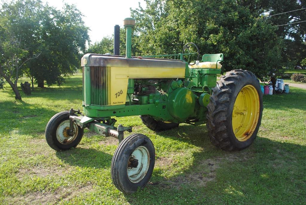 Image of John Deere 720 Primary image