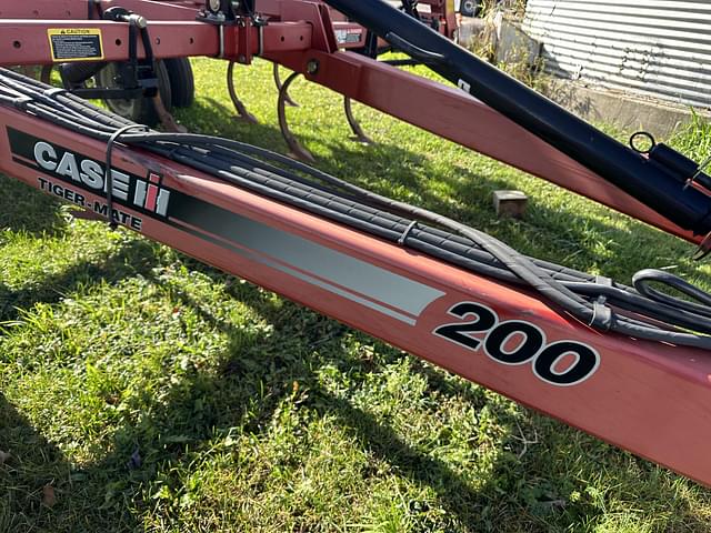 Image of Case IH Tigermate 200 equipment image 3