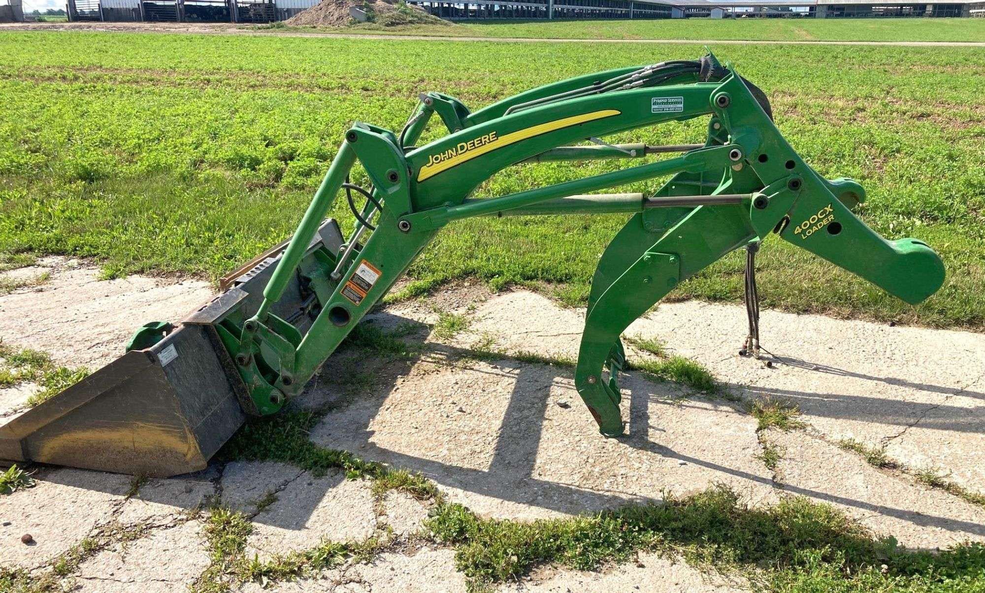 SOLD - John Deere 400CX Lot No. 856428 Other Equipment | Tractor Zoom