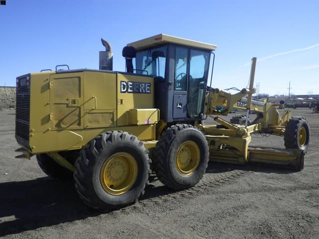 Image of John Deere 770CH equipment image 1