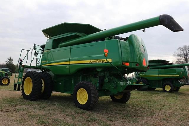 Image of John Deere 9750 STS equipment image 1