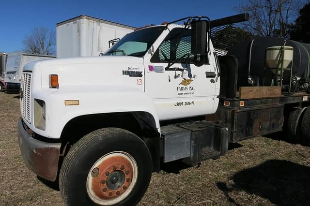 Image of Chevrolet Kodiak equipment image 2