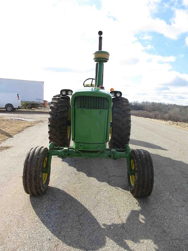 Image of John Deere 4020 equipment image 1