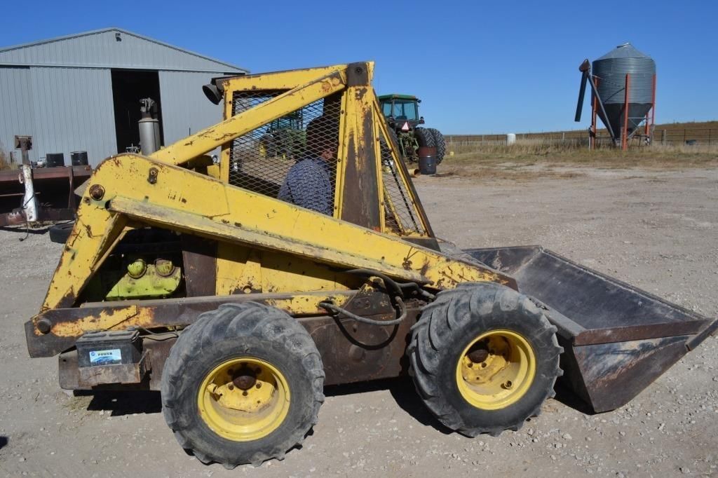 Main image New Holland L775