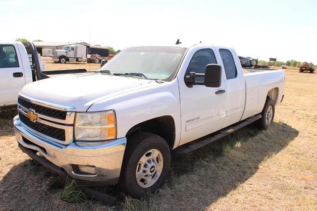 Image of Chevrolet 2500HD equipment image 3