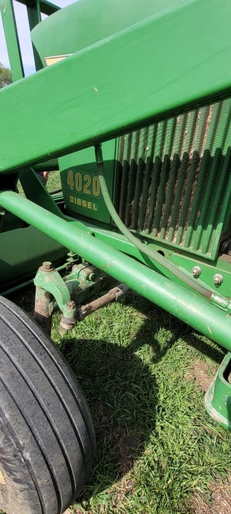 Image of John Deere 4020 equipment image 3