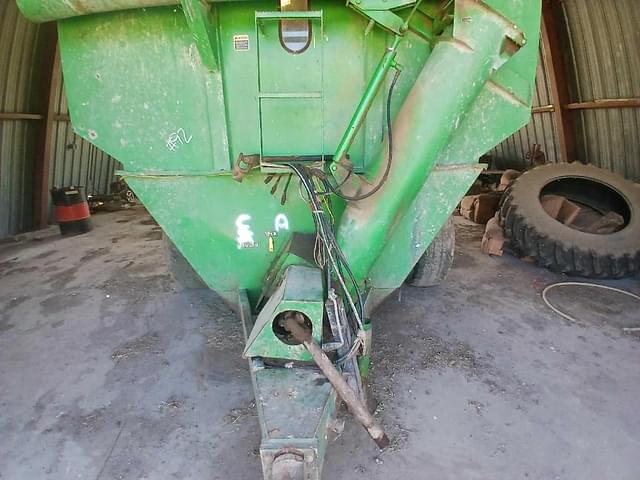 Image of John Deere 650 equipment image 1