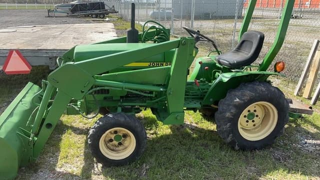 Image of John Deere 650 equipment image 1