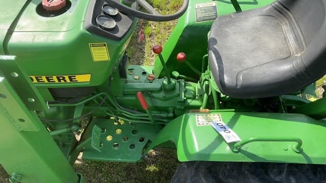 Image of John Deere 650 equipment image 2