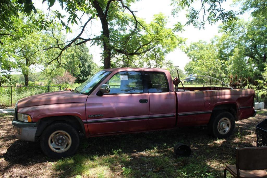 Image of Dodge Ram 2500 Primary image