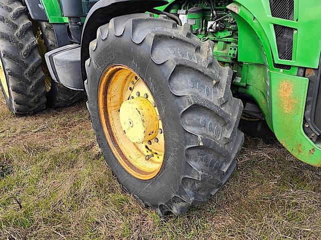 Image of John Deere 8430 equipment image 2