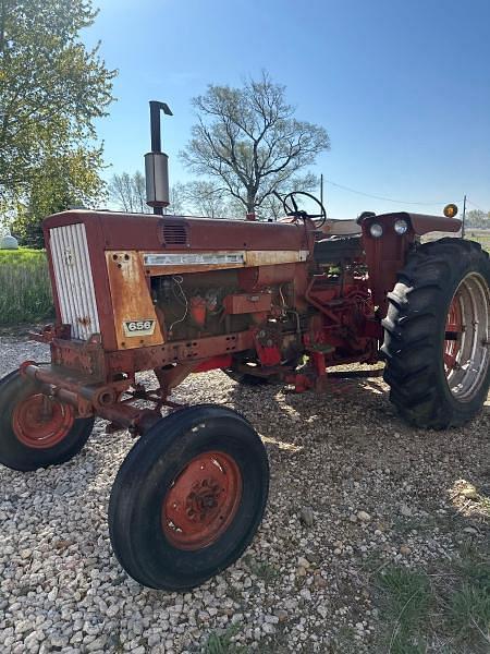 Image of International Harvester 656 equipment image 4