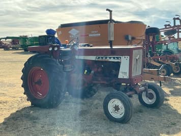 Main image Farmall 656