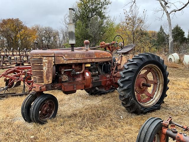 Image of Farmall M equipment image 4