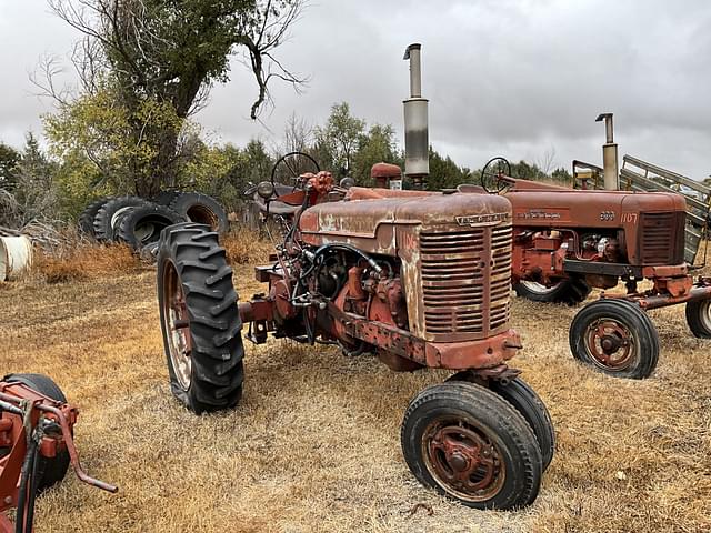 Image of Farmall M equipment image 2