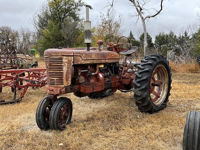 Image of Farmall M equipment image 3