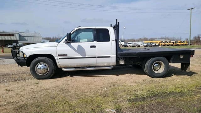 Image of Dodge Ram 3500 equipment image 1