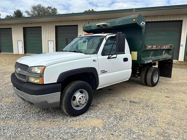 Image of Chevrolet 3500 equipment image 1