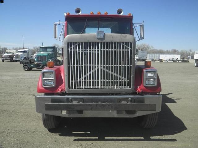 Image of International F9370 equipment image 1
