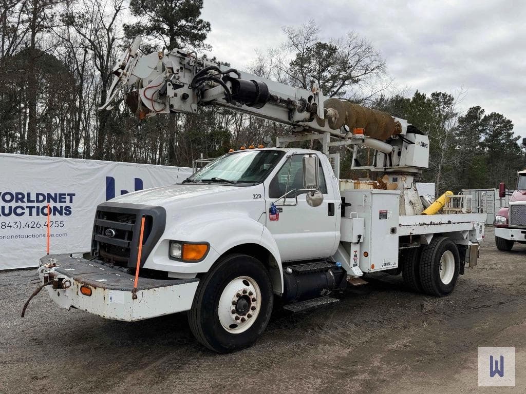 Image of Ford F-750 Primary image