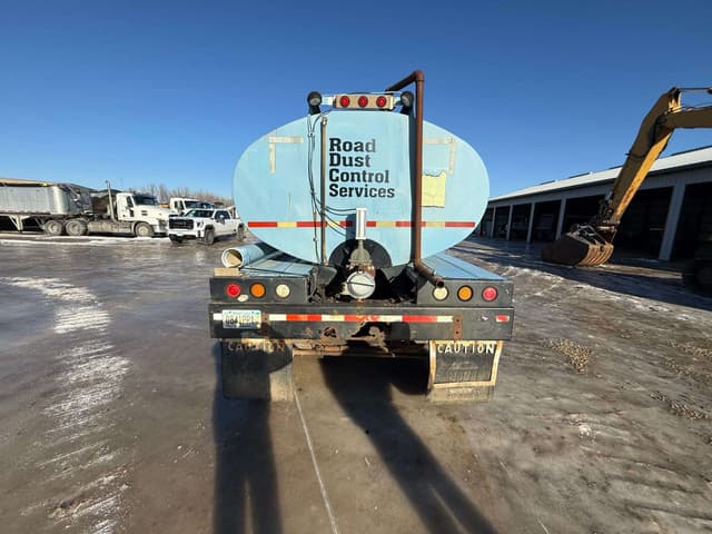 Image of Peterbilt 357 equipment image 4