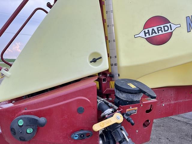 Image of Hardi Navigator 6200 equipment image 3