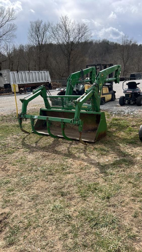 Main image John Deere H340