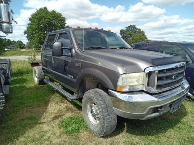 Image of Ford F-250 equipment image 3