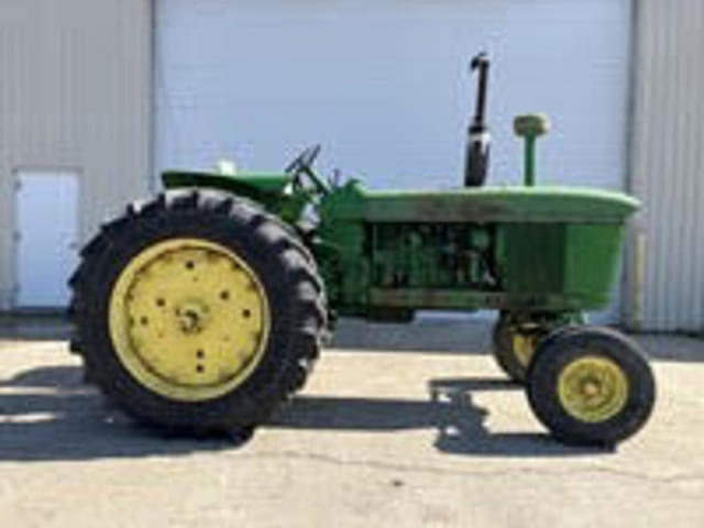 Image of John Deere 4020 equipment image 1