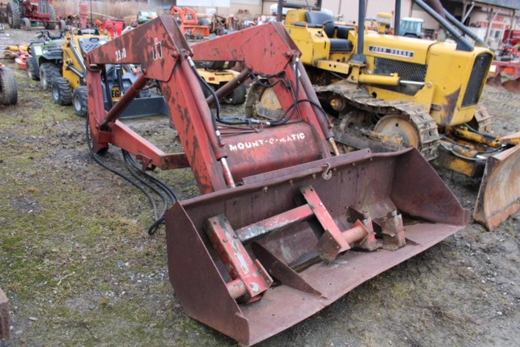 International Harvester 2350 Equipment Image0