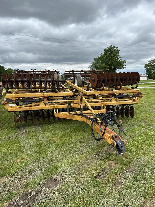 Image of Landoll 876 equipment image 1