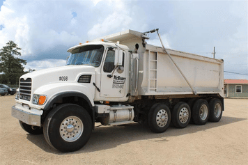 Main image Mack CV713