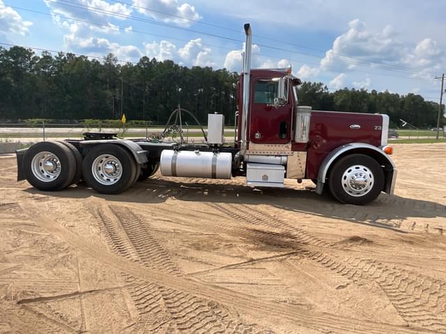 Image of Peterbilt 379 equipment image 3