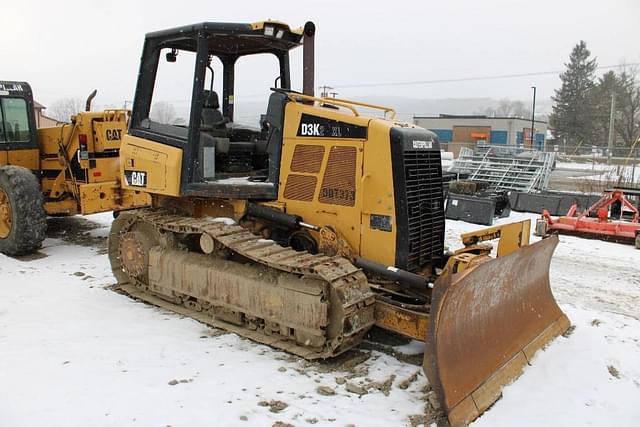 Image of Caterpillar D3K2 XL equipment image 2