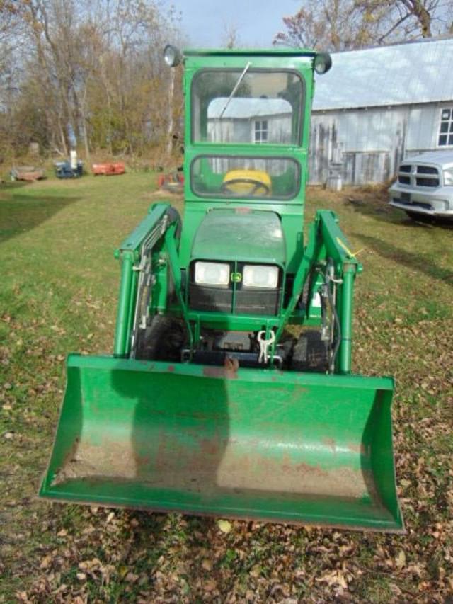 Image of John Deere 2210 equipment image 2