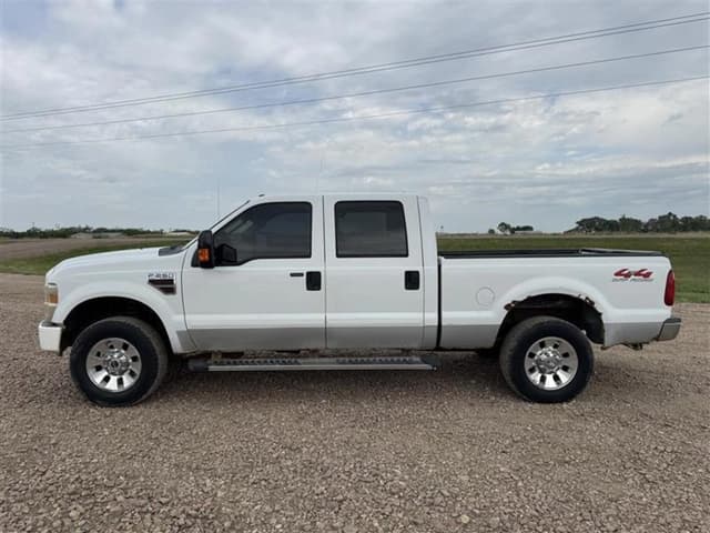 Image of Ford F-150 equipment image 1