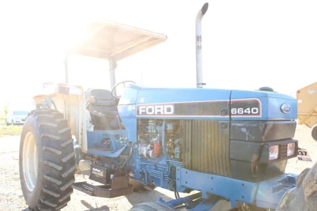 Image of Ford 6640 equipment image 4