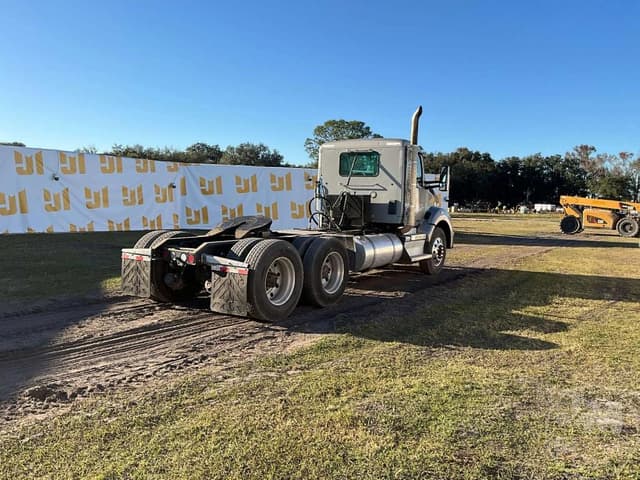Image of Kenworth T880 equipment image 4