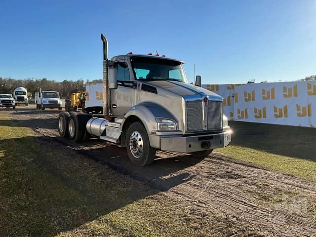 Image of Kenworth T880 equipment image 2