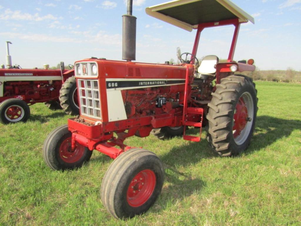 Image of International Harvester 686 Primary image